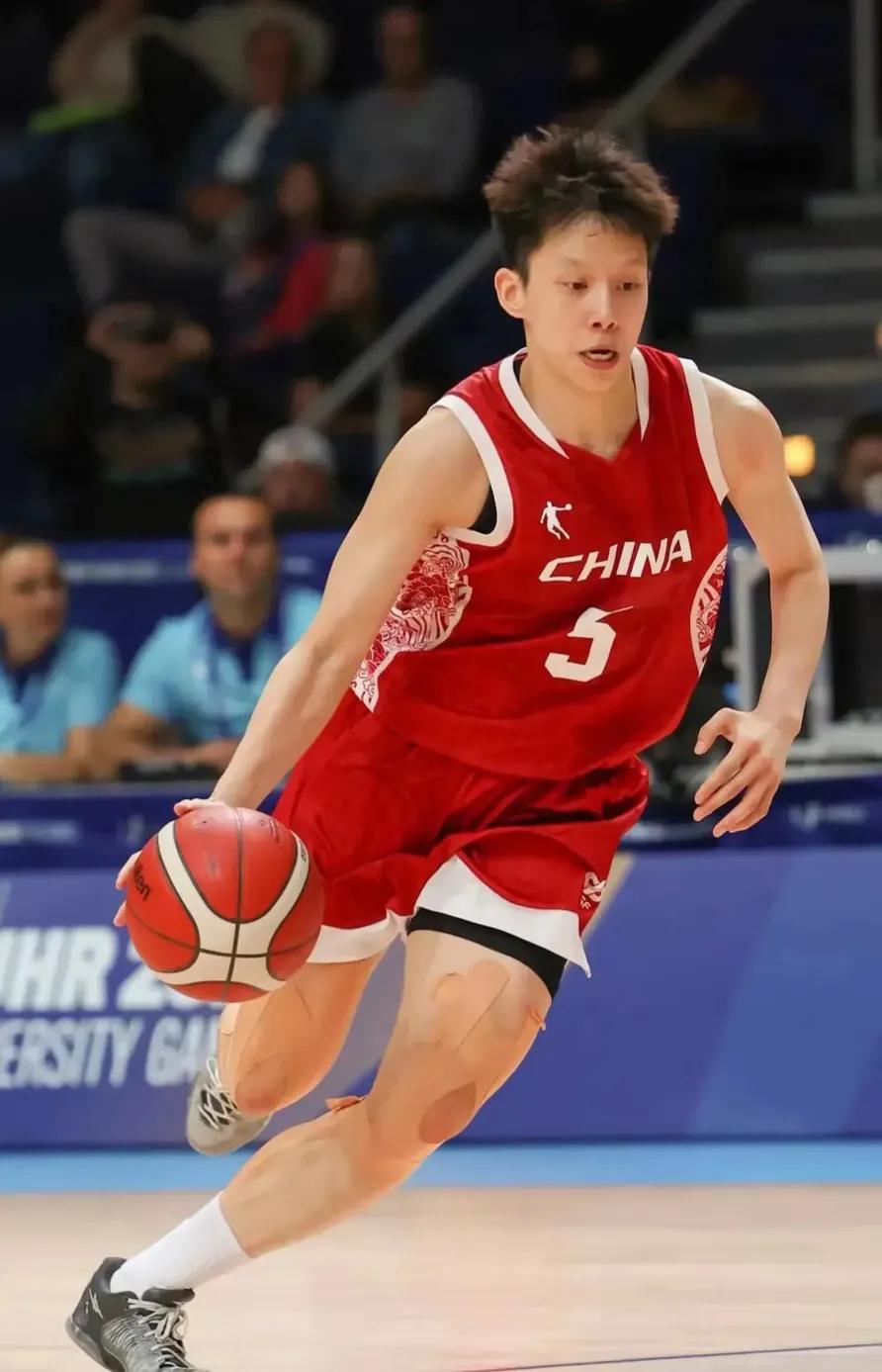 田媛媛才是中国女篮大运会上最闪亮的那颗星！中国女篮在大运会上与美国女篮争冠的决战
