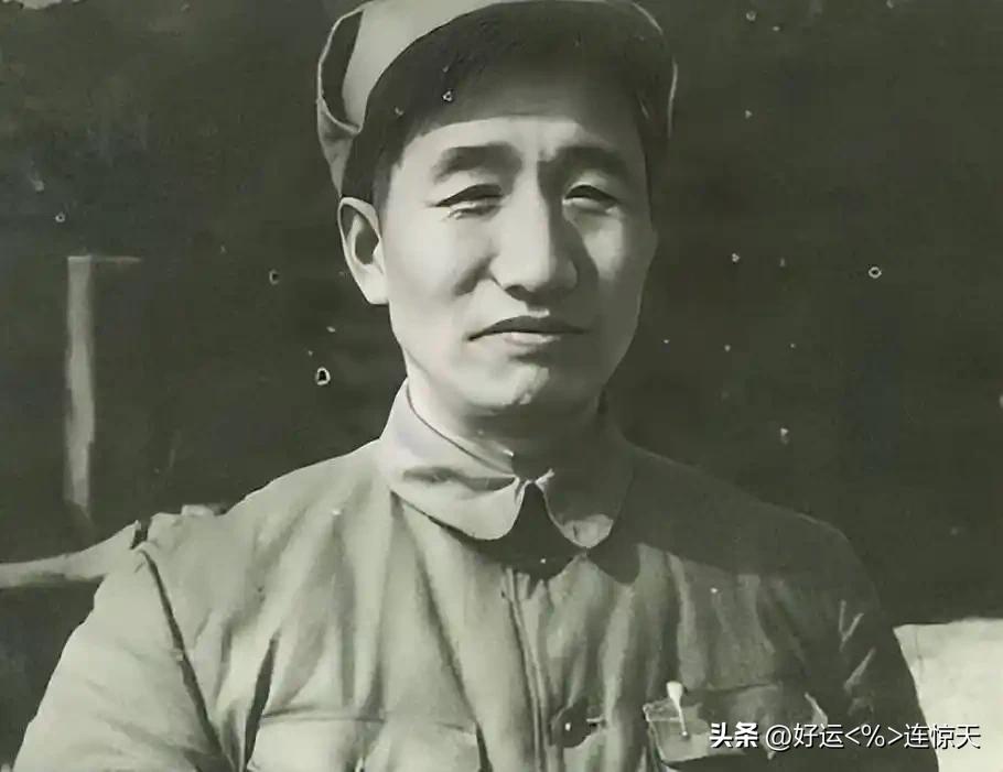 1948年，徐向前俘虏一位晋绥军中将，与其密谈了一个小时后对他讲：老同学你给我当