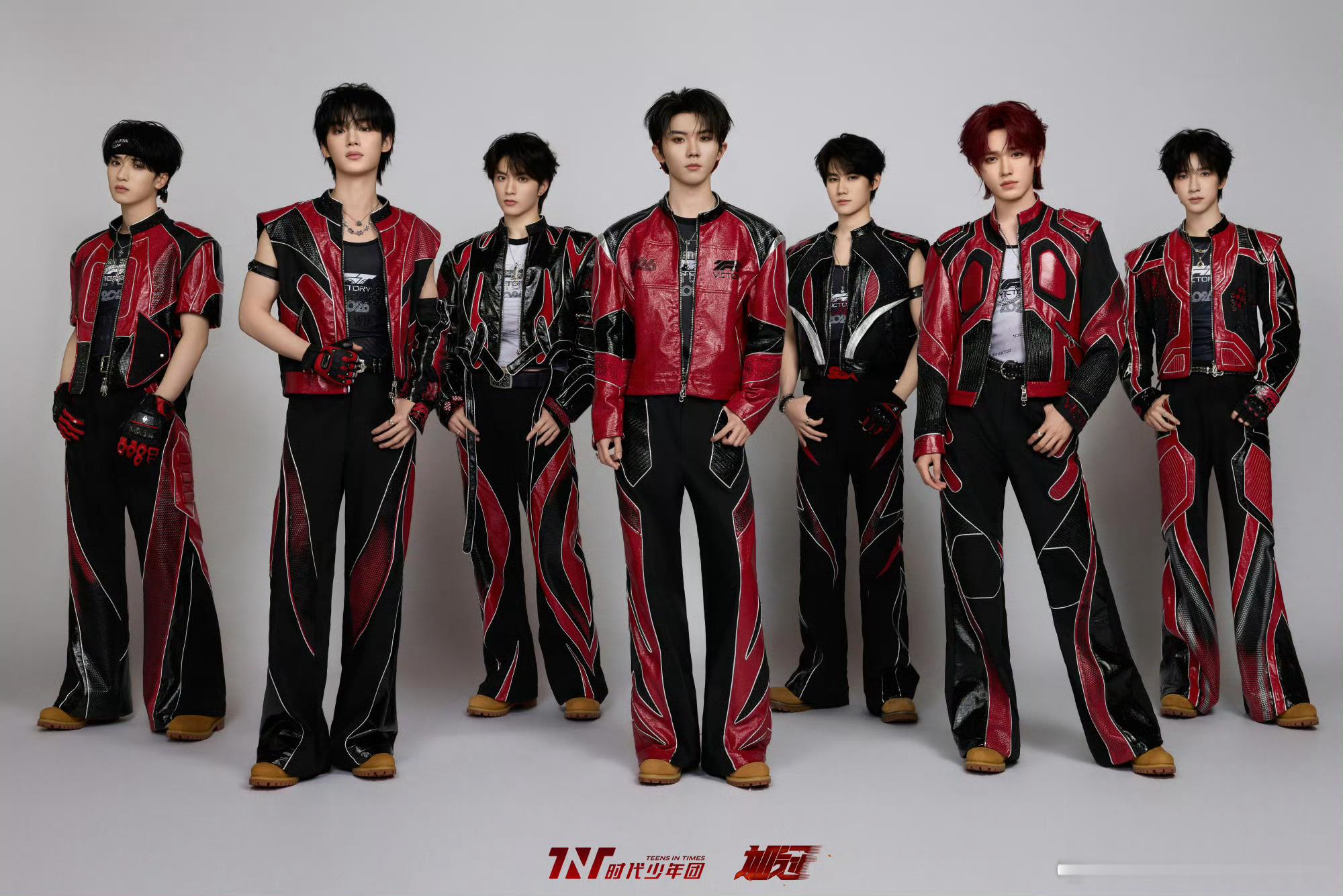 时代少年团广州演唱会有7个屏幕时代少年团的小年轻们，我就认识一个小宋，他上过湖南