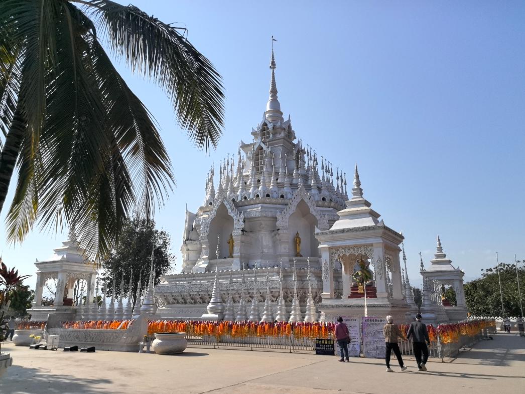 伊朗救了美国一命。说实话，伊朗这一次强力反击，把美国也算是打回了原形。正是这种强