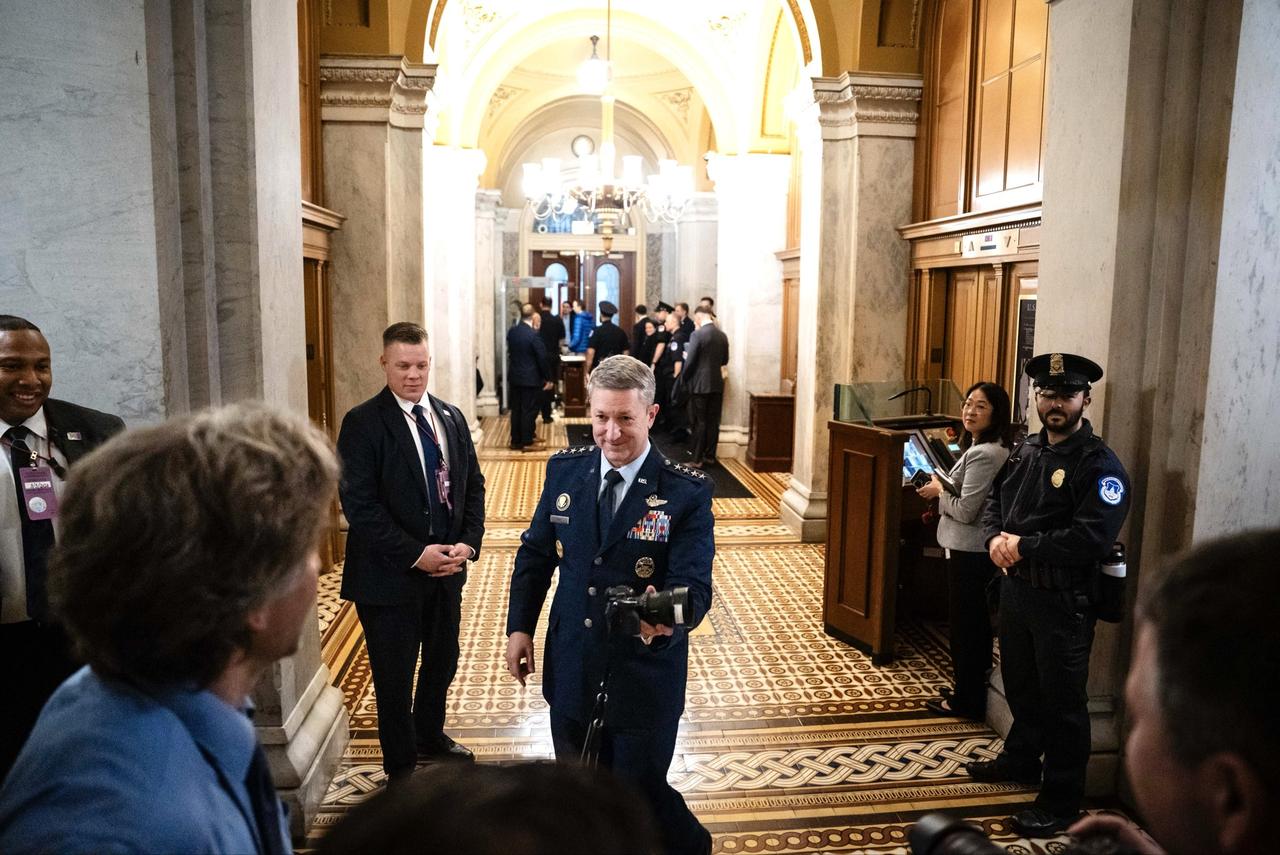 美国参谋长联席会议主席丹·凯恩将军周三表示，自“史诗怒火行动”启动以来，伊朗的战