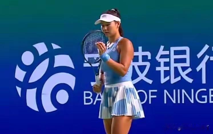 宁波网球公开赛女单首轮，仅存的一位中国球员郭涵煜0-2不敌去年赛会亚军、俄罗斯名