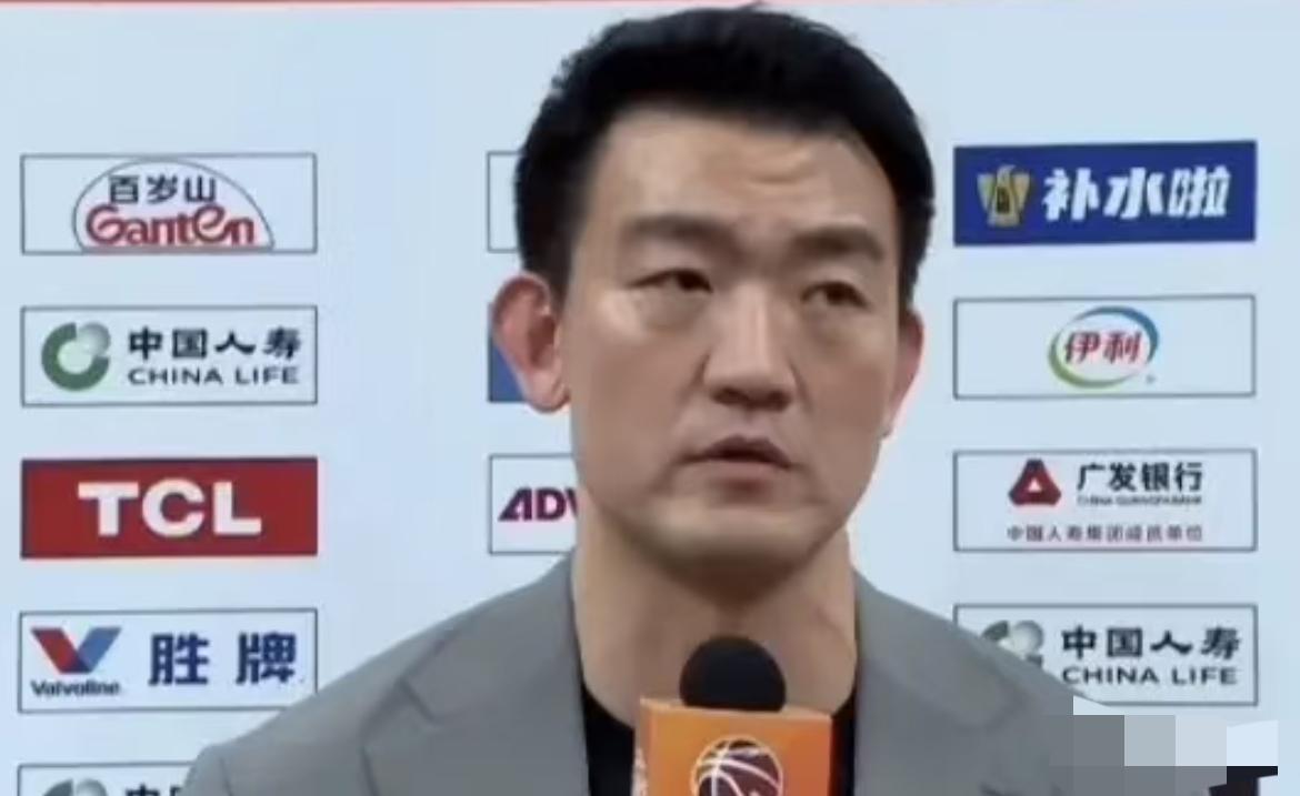明明一度反超比分，为何广厦最终还是遗憾输球？

    从开局陷入大幅落后，到中
