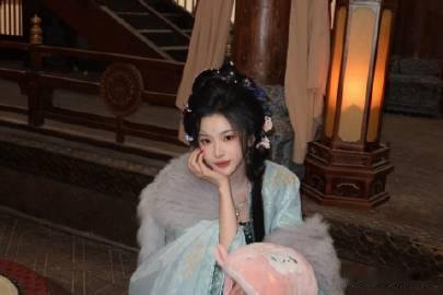 孔雪儿俞浅浅破碎感 从娇媚的商人到护子母亲，再到冷静的谋略家，孔雪儿赋予俞浅浅角