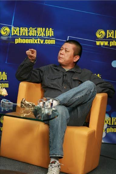 突然发现解放台湾省的建议，王朔的思路太妙了！他说，收复台湾不需要打仗，先宣布台湾