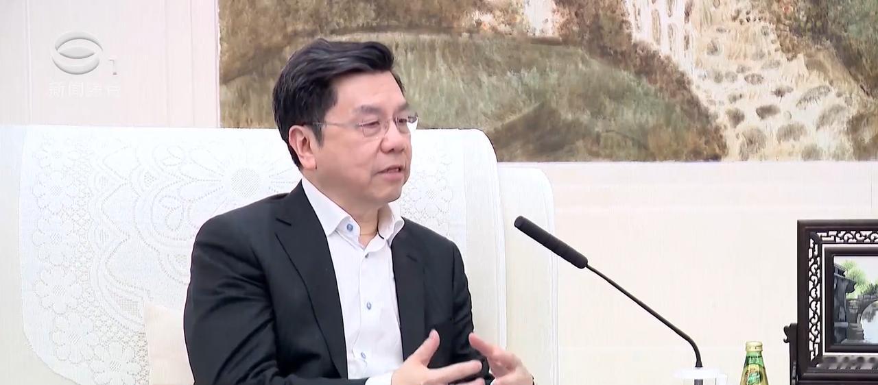 7月19日，零一万物CEO李开复一行，在苏州。