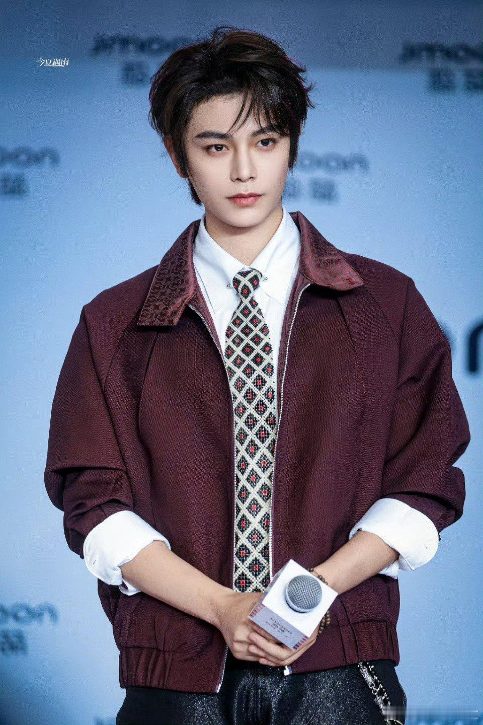 丁禹兮山河枕 dyx丁禹兮卫韫 有少年的意气风发🏹有将军的铁血丹心⚔️ 更有谋