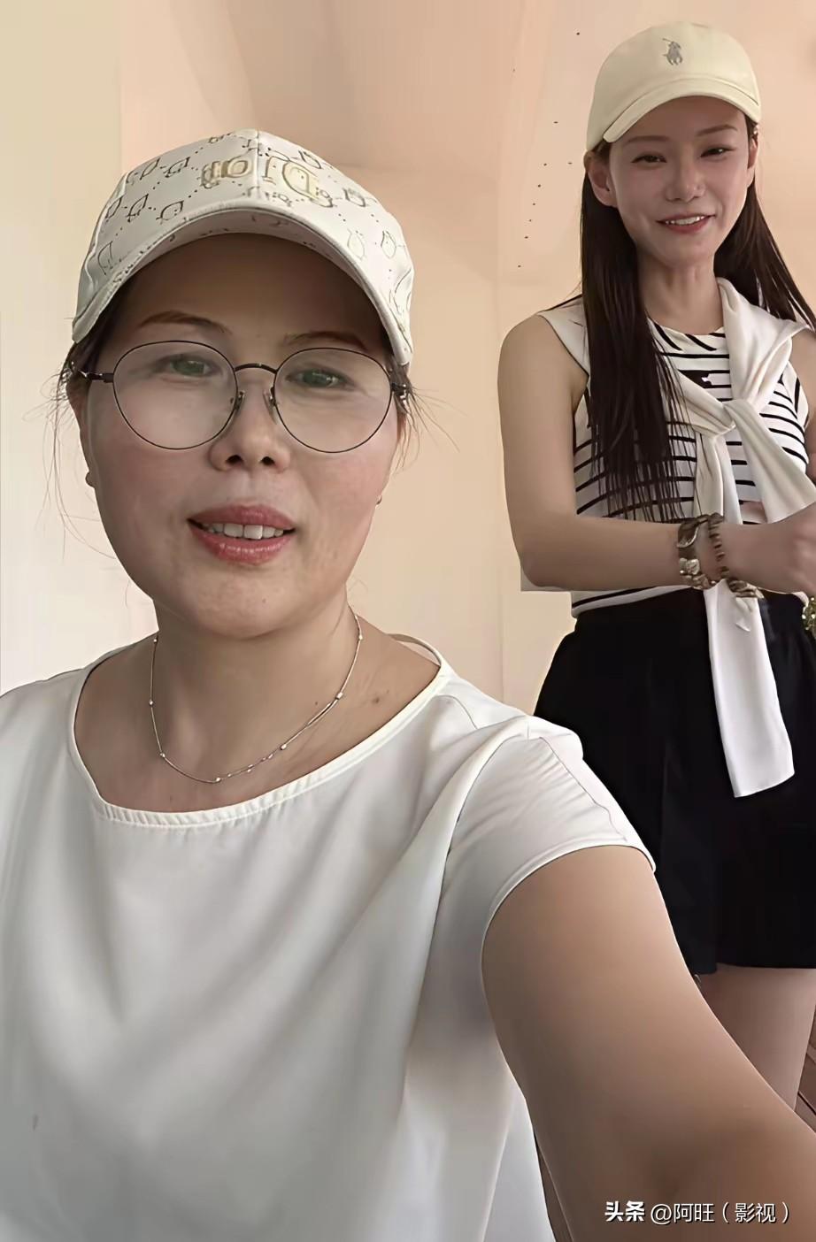 近日马筱梅和小杨阿姨的直播日常，一个微小的举动，引发了众多网友的热议，彻底暴露真