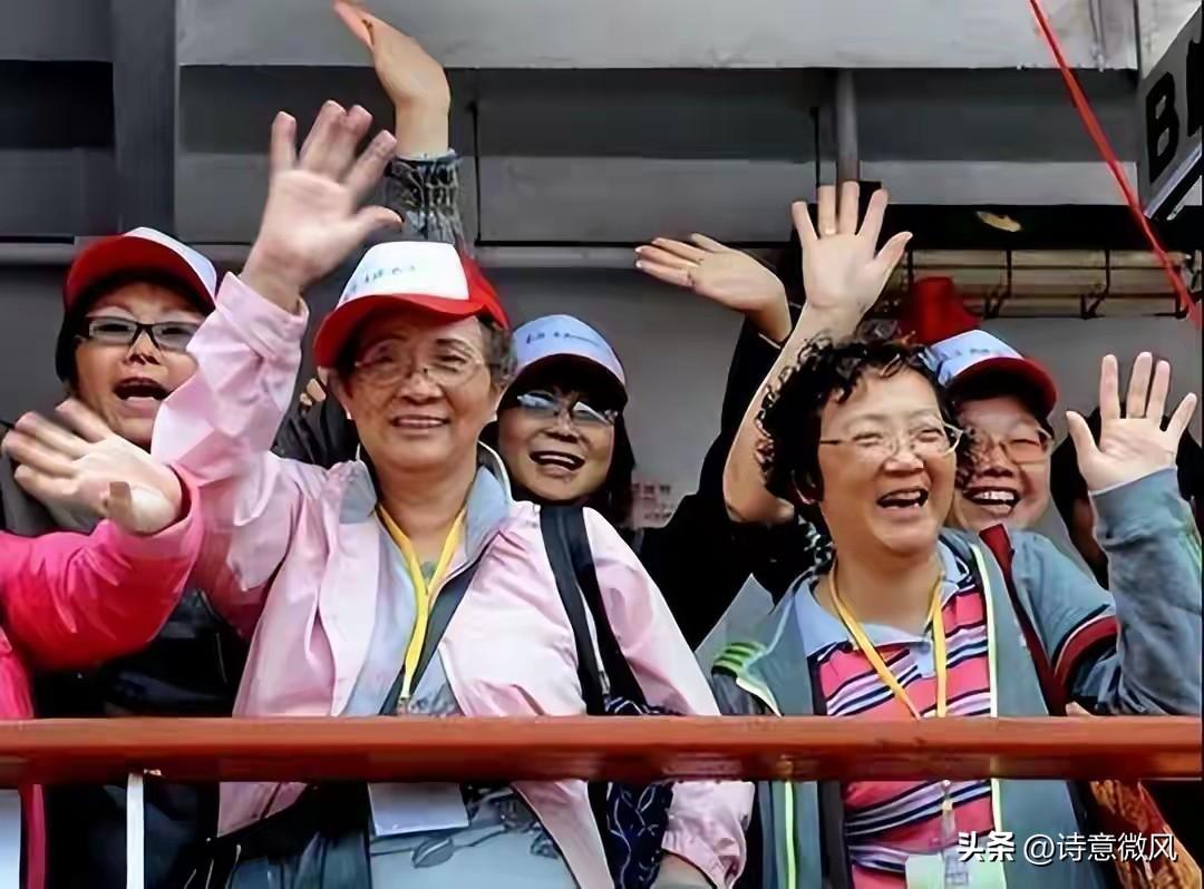 台湾网友质疑：我们日子过得明明挺好，为什么还要回归？
 
这话听着耳熟，也透着一