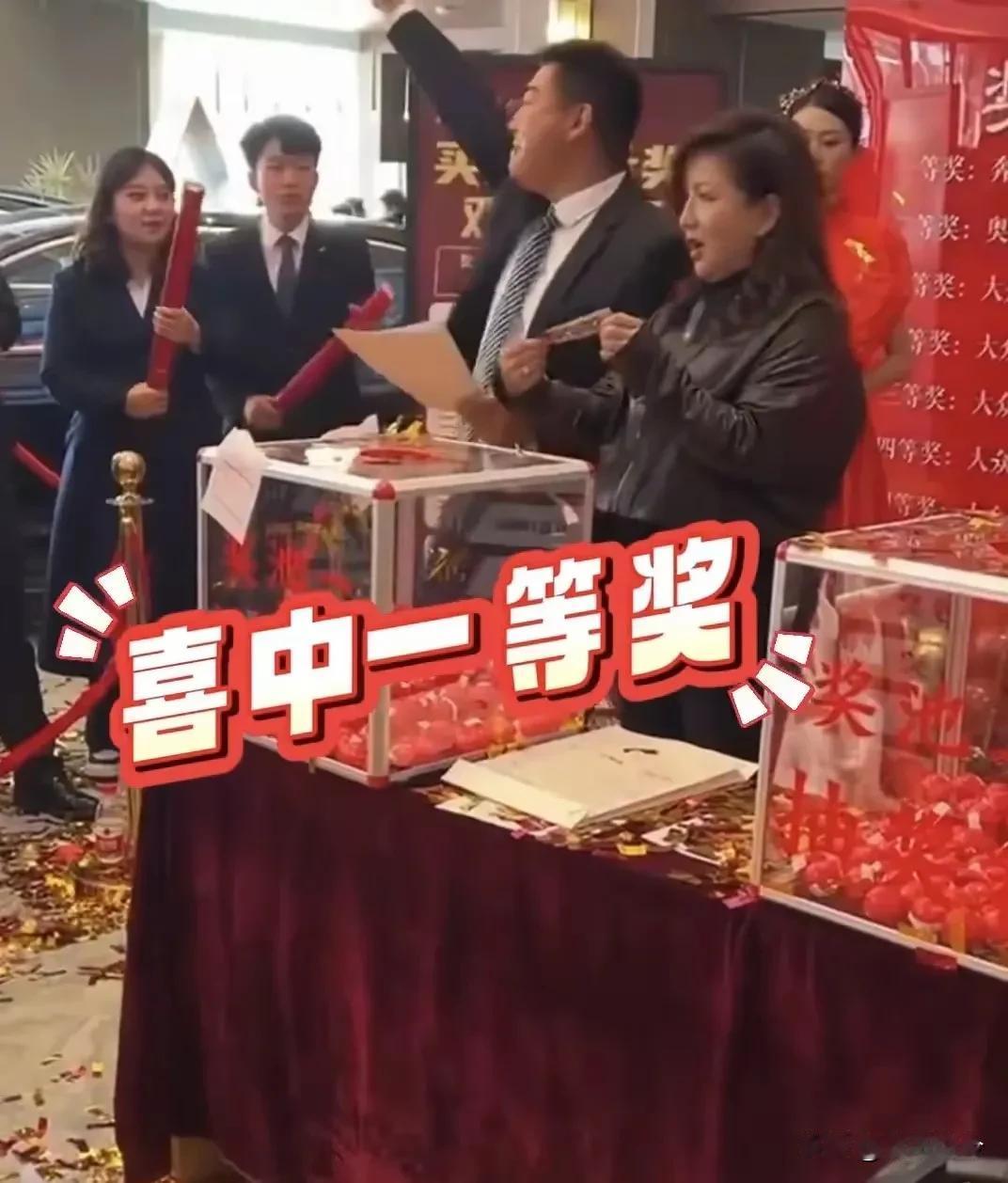 乍一听，买房抽中迈巴赫，多幸运啊！但仔细想想，10年使用权？不过是套路罢了！大家