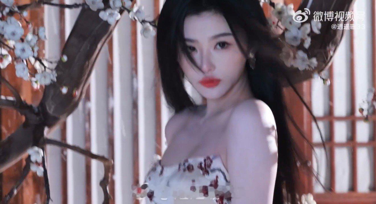 孔雪儿 全世界最适合雪的女人 被孔雪儿这组雪景大片彻底征服了！她完美诠释了何为“