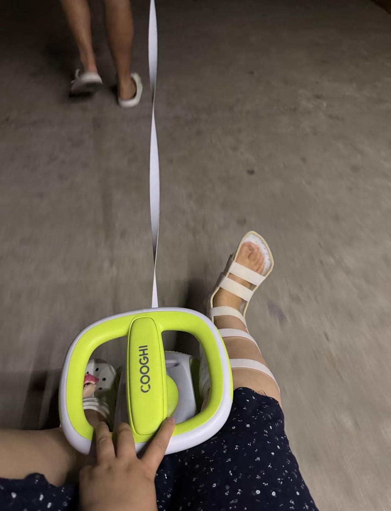 你问我什么时候最狼狈，不过就是骨折的时候拉肚子，并且你还在上班，工位离厕所很远。
