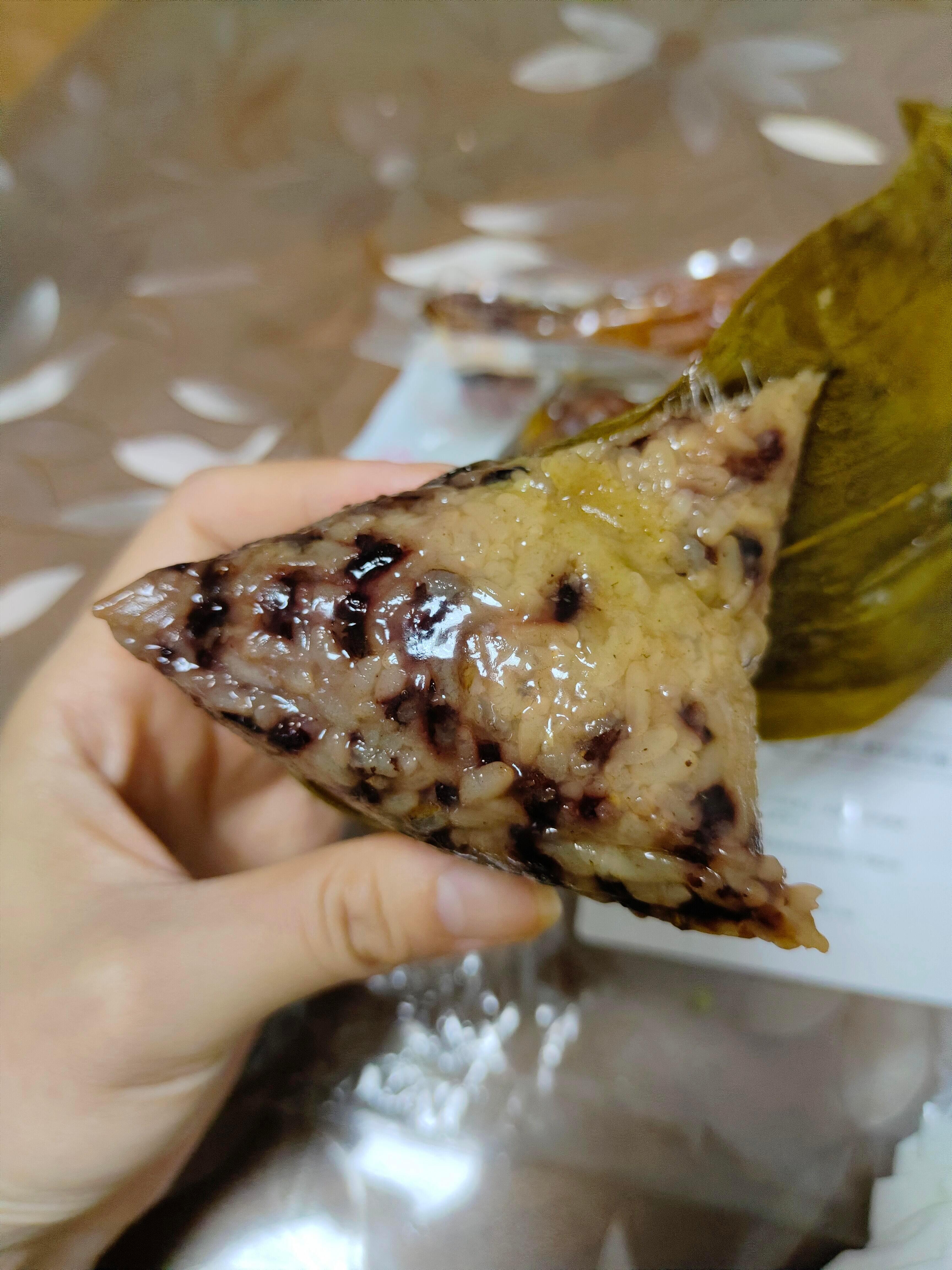 花小钱办大事的端午礼盒周末就是端午了，每年最头疼的就是给家里长辈选粽子——我每次