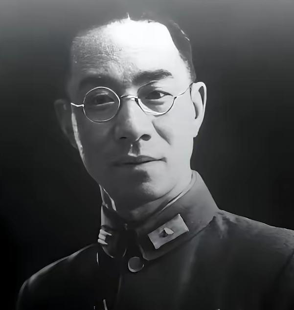 1949年，国民党从北平南撤时，保密局近一百人因为没有经费而无法坐飞机离开而陷入