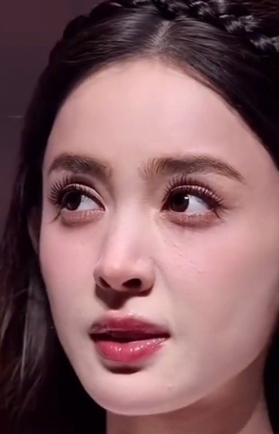 娜扎顶光极致怼脸状态OMG超绝顶光怼脸，娜扎美成什么样了[捂嘴哭][捂嘴哭] ​
