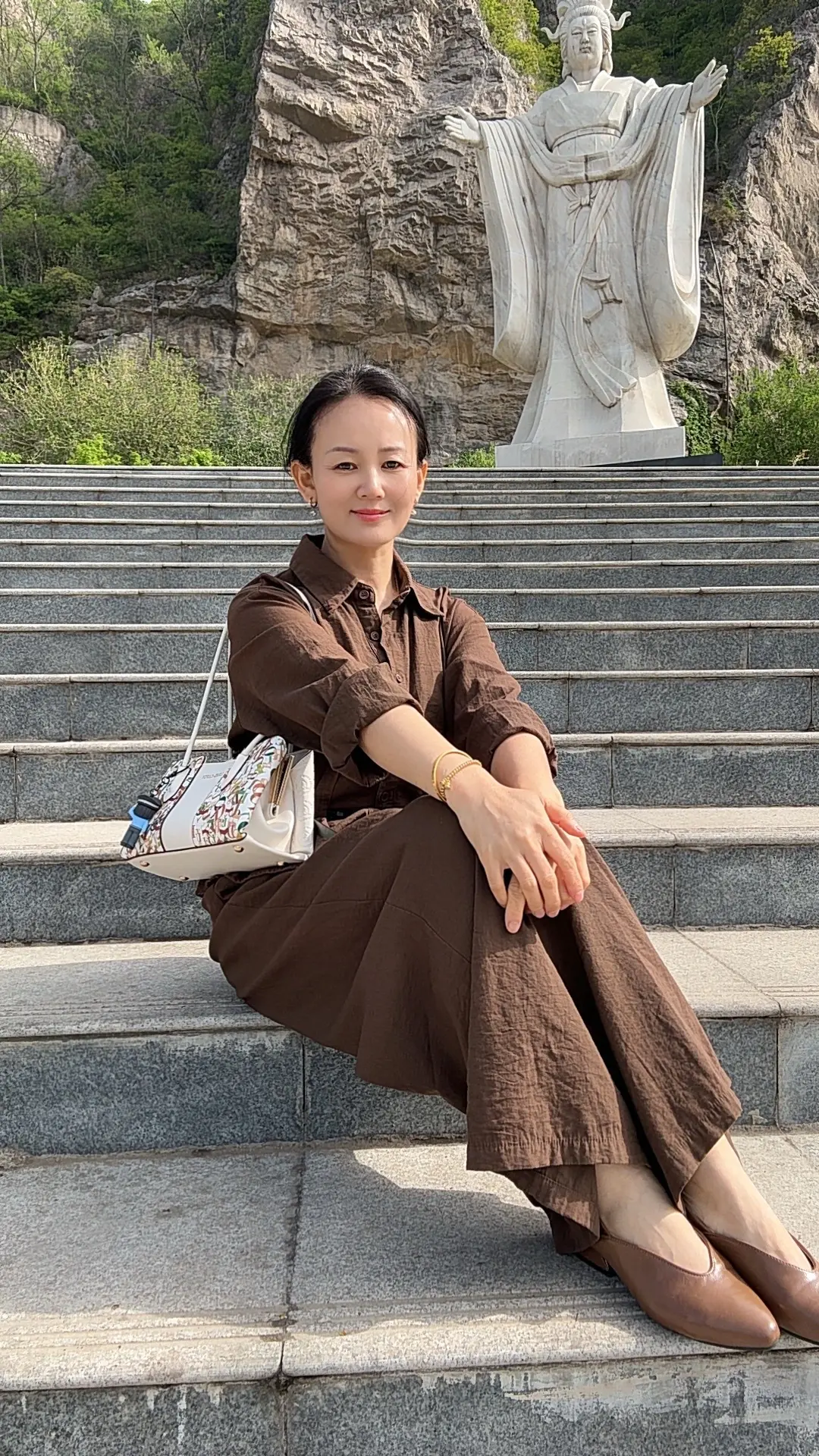 我们花了那么多时间去靠近彼此，居然只是为了成为彼此的一个教训吗？原来那...
