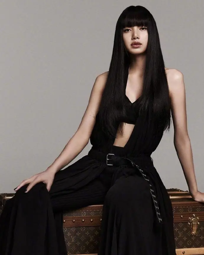 LISA ｜官宣成为LV全球Brand Ambassador