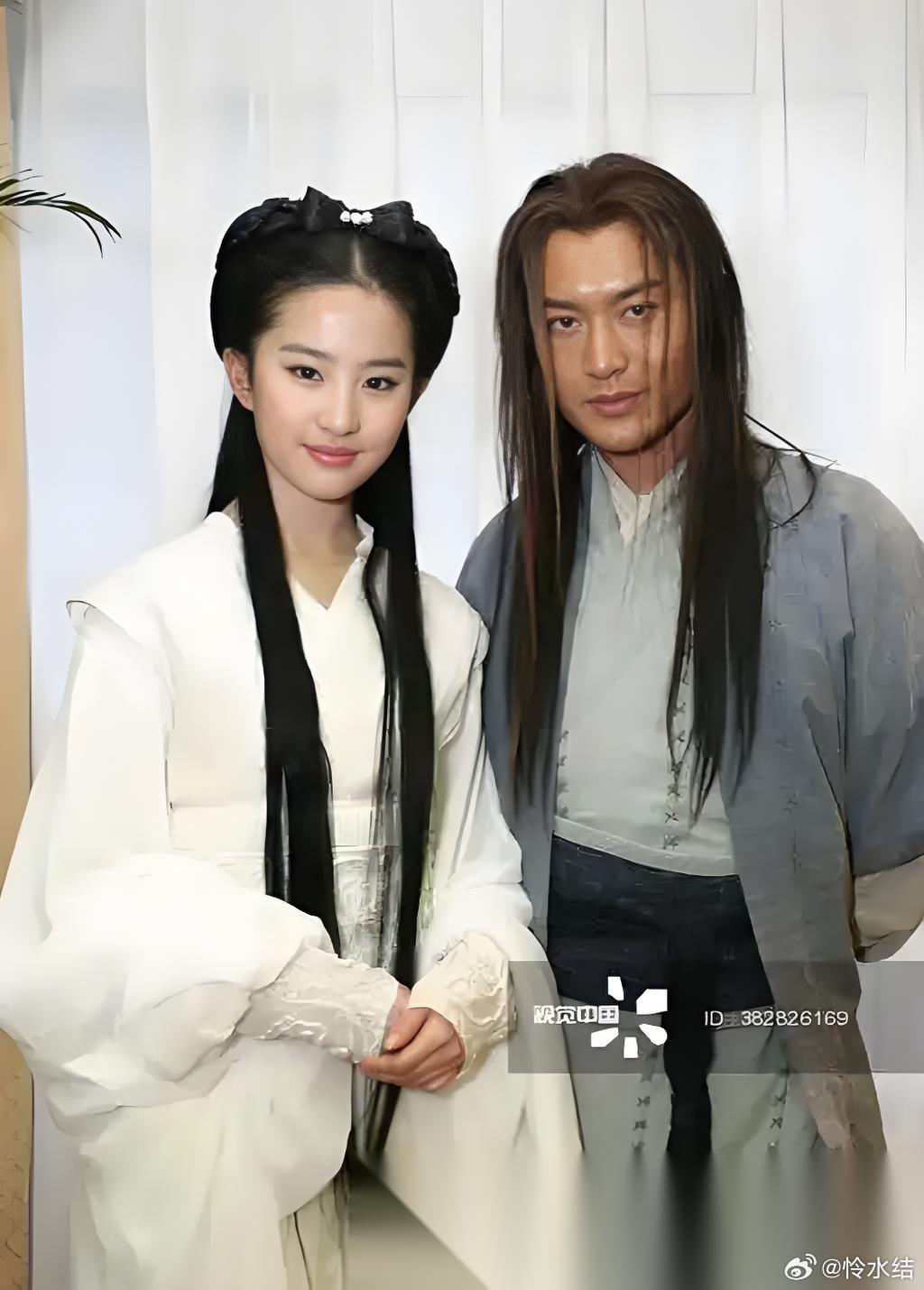 作家金庸说：“刘亦菲小姐，只有你来出演小龙女，千万读者才会相信，金庸没有胡说八道