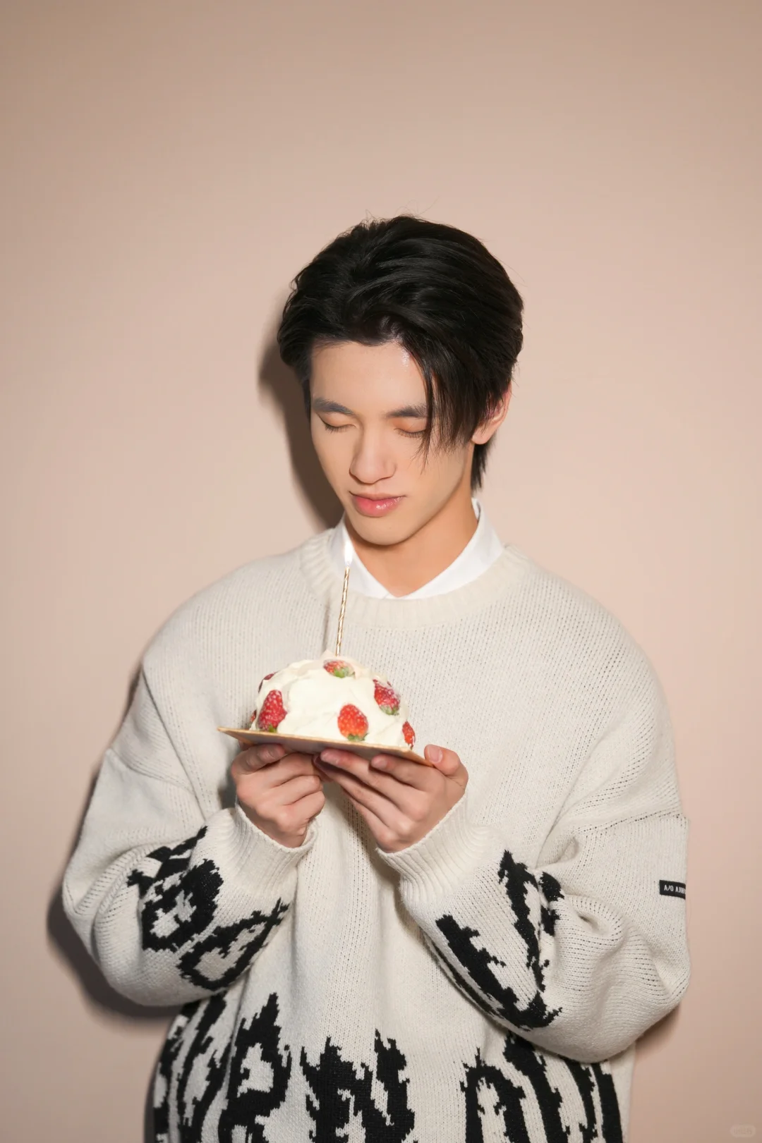 𝟑 𝟐 𝟏 ʺ̤ 吹蜡烛  ˘3˘🎂ﾟ