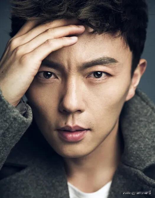 著名影视演员，功夫童星，谢苗说：1994年，我有幸和李连杰老师合作拍戏，那年我才