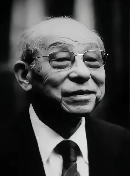 张学良在101岁去世前，终于道出了真相：“其实，当年我被扣押时，真正保住我性命的