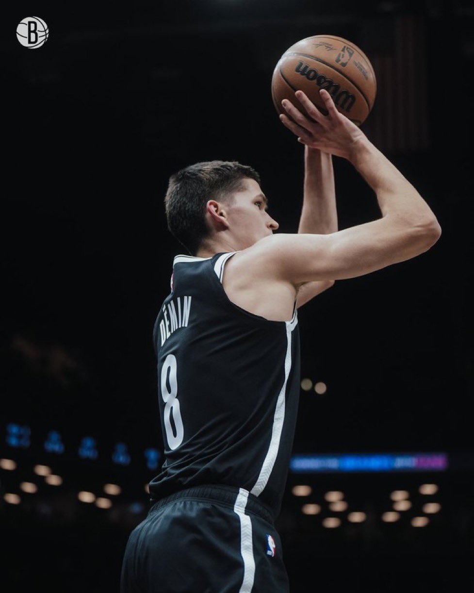 三分球库里 9中4波特 9中5杰明 9中5勇士vs篮网NBA