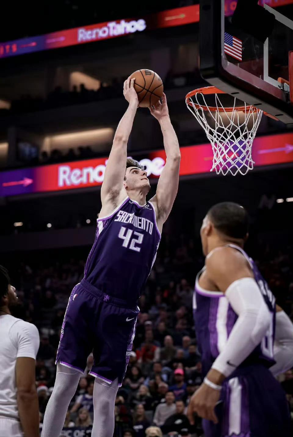 国王从上场被黑的阴影中还没走出来国王vs开拓者