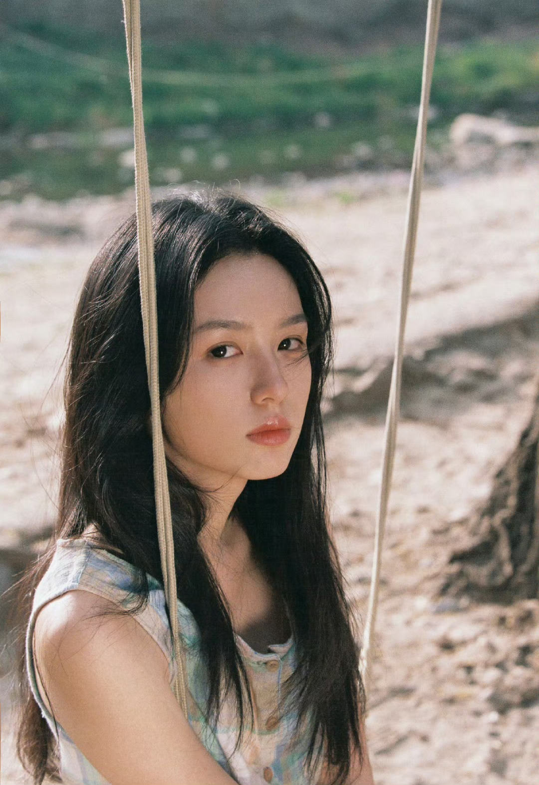 明媚又悲伤的程霜 素素的也很美丽 ​​​