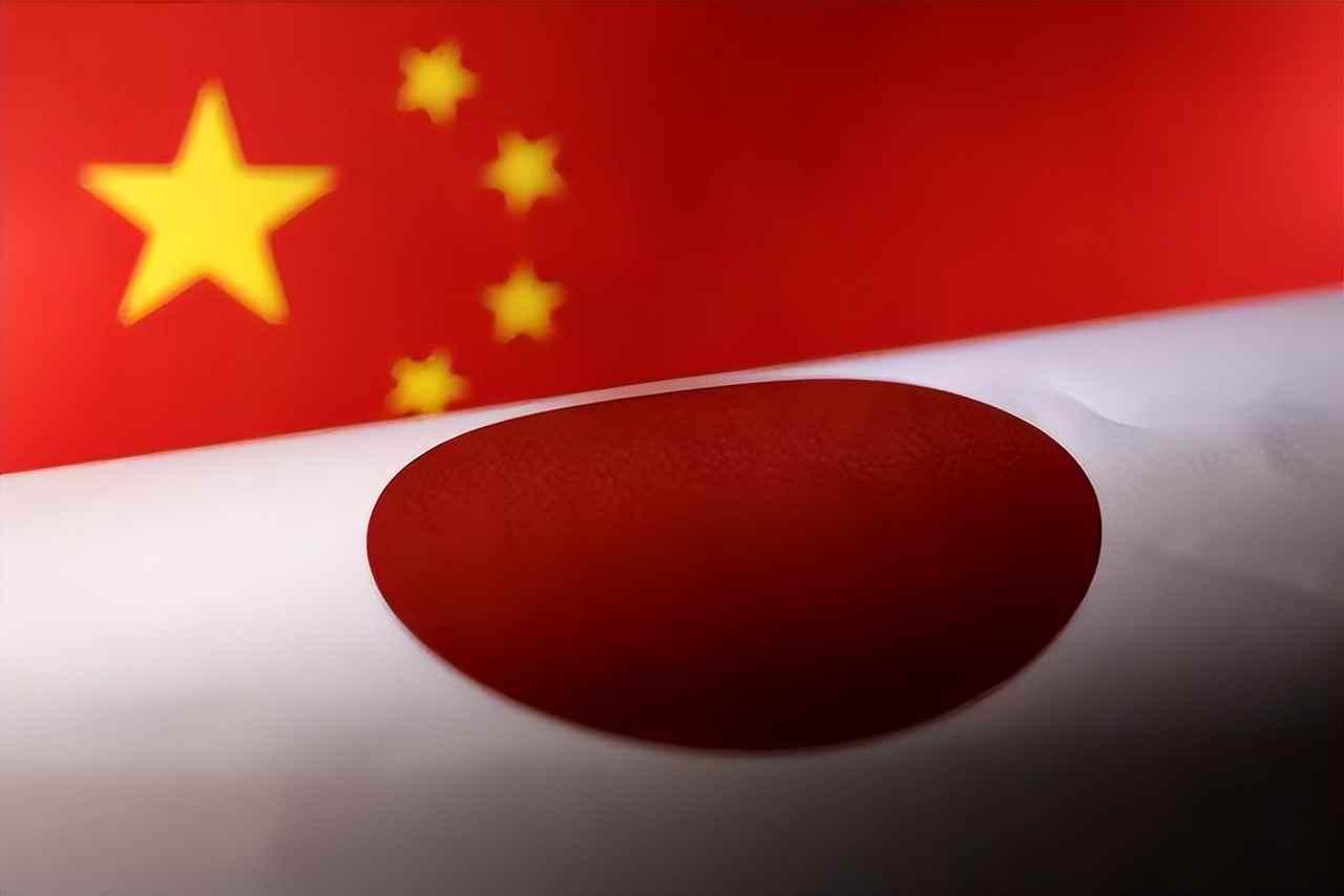 清晨六点十分导弹升空，日本被自己布的局绊住脚，地缘棋盘上它走错了一步又一步

2