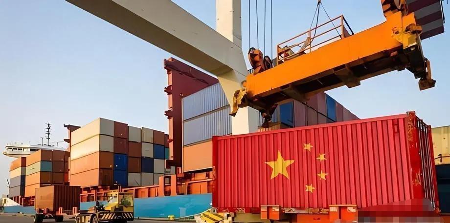 以前世界不信我们有高端军力，总觉得我们只是个会赚钱的“暴发户”。但现在，风向彻底