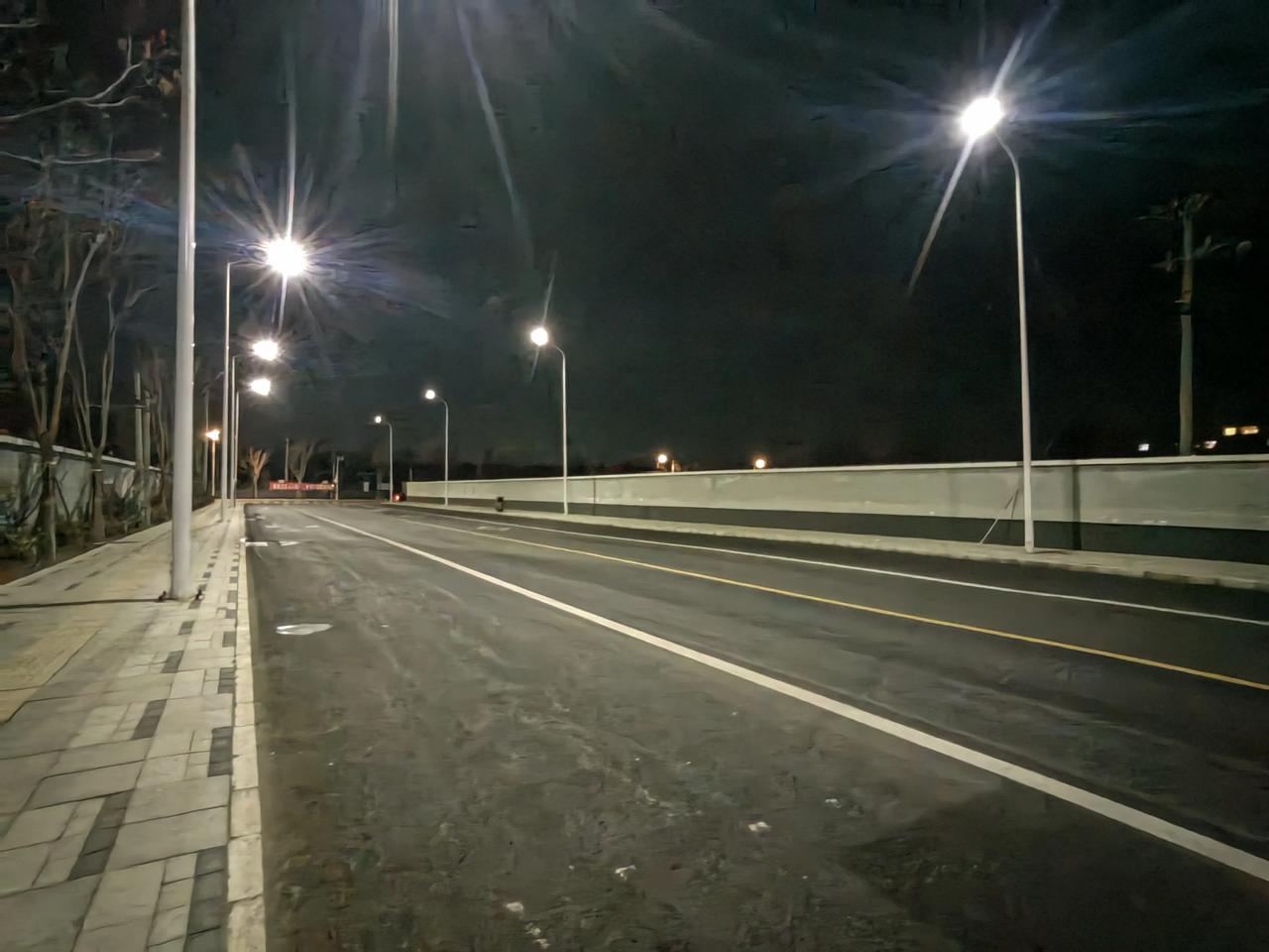 跑二休一满足不了运动的渴望了，感觉累了，或天气差了再休息，只要状态允许，坚持每天