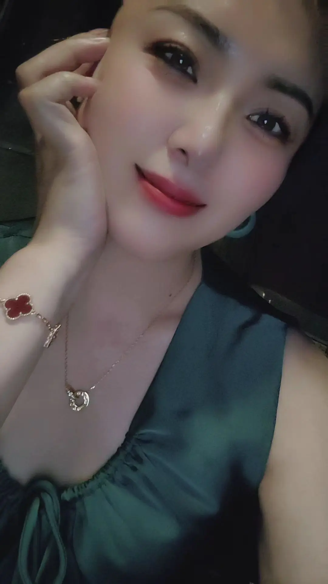 我站了好久，久到无法释怀……