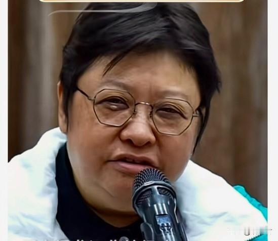 该赚的不赚，该省的不省，公募基金尺度如何拿捏。
韩红基金会公开可查的账单越扒越有