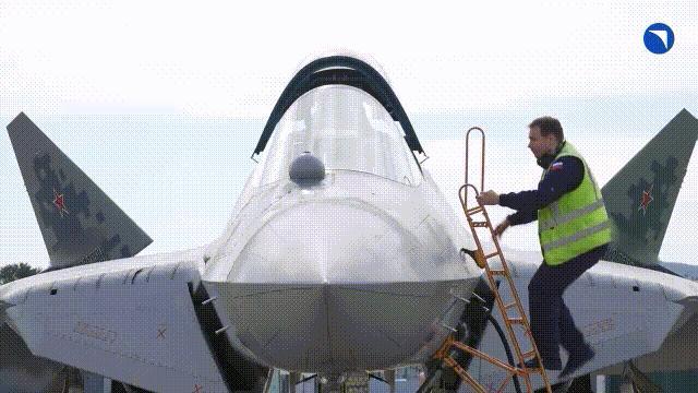 当地时间9月12日，俄罗斯联合航空制造集团阿穆尔河畔共青城加加林飞机制造厂，向俄