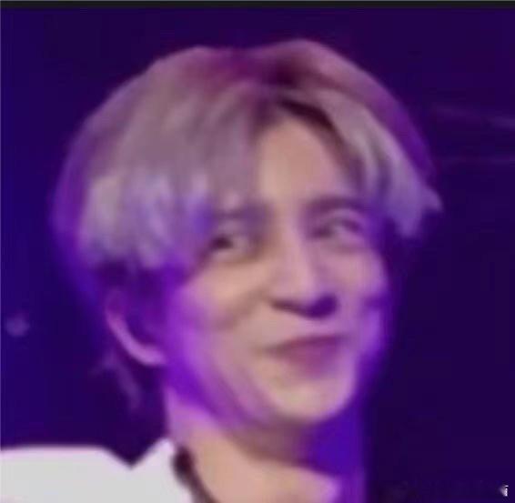 #跪求薛之谦演唱会唱蹦蹦吧#薛之谦快点现场给我们演唱一次吧，真的想看看本尊版，这