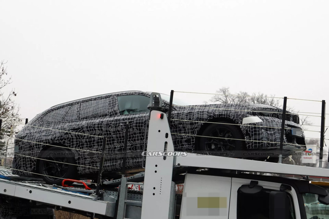 车市热门 宝马正在全面推行新世代设计理念，但5系中期改款的设计风格却意外地“复古