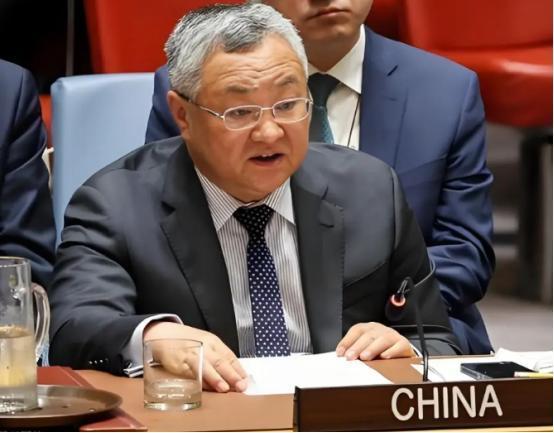联合国会场硬刚以色列！中方当众点明戈兰高地归属，直言绝不惯着霸权行径
 
麻烦看
