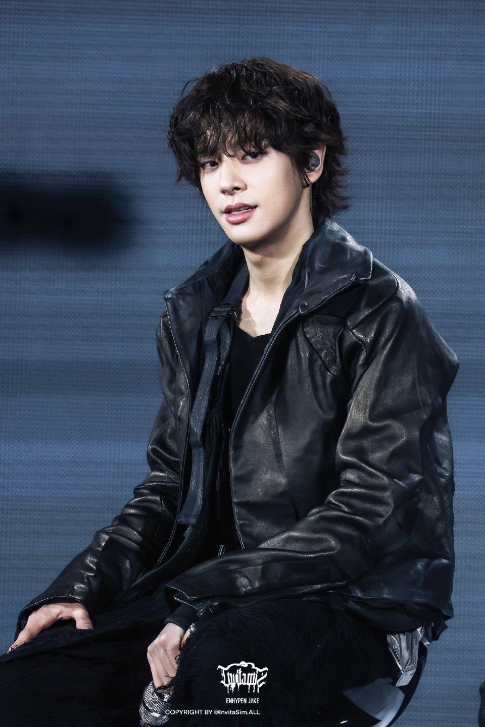 沈载伦 沈载伦今天回归卷毛造型好萌