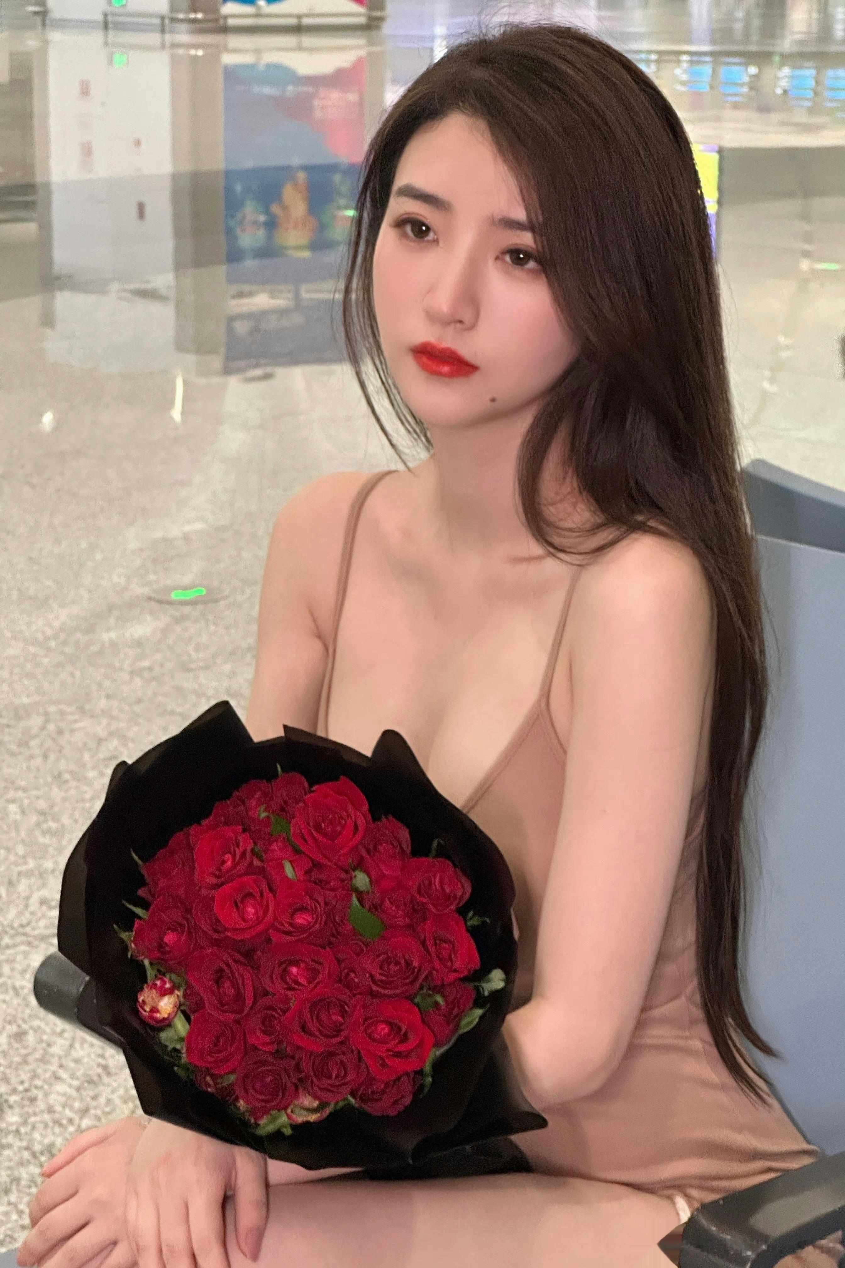 实不相瞒 我喜欢这个姑娘[送花花] ​​​