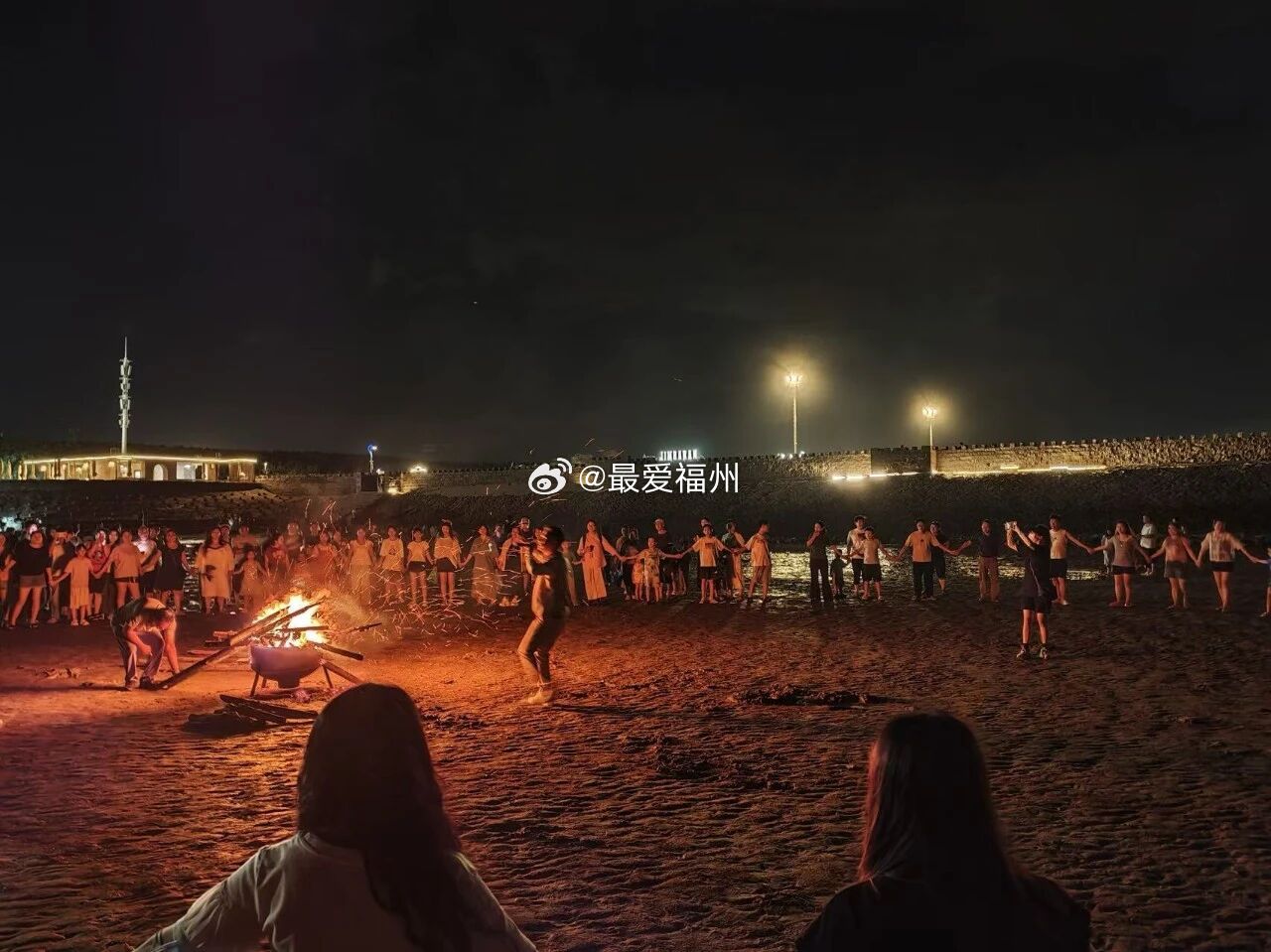 今晚的下沙海滨度假村 夏夜氛围感拉满 