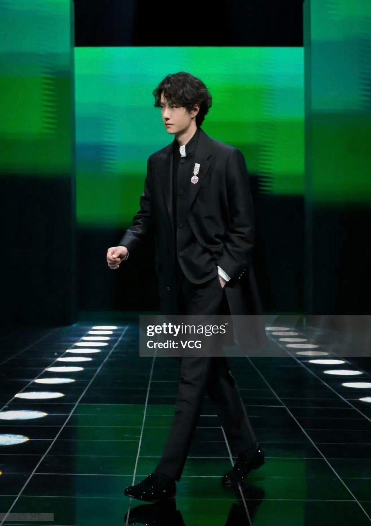 好帅的G社生图！！！！王一博