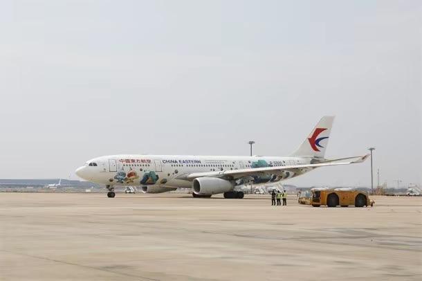 上海、深圳开通塔什干直飞航线。2026年3月30日，中国与中亚地区航空联系进一步