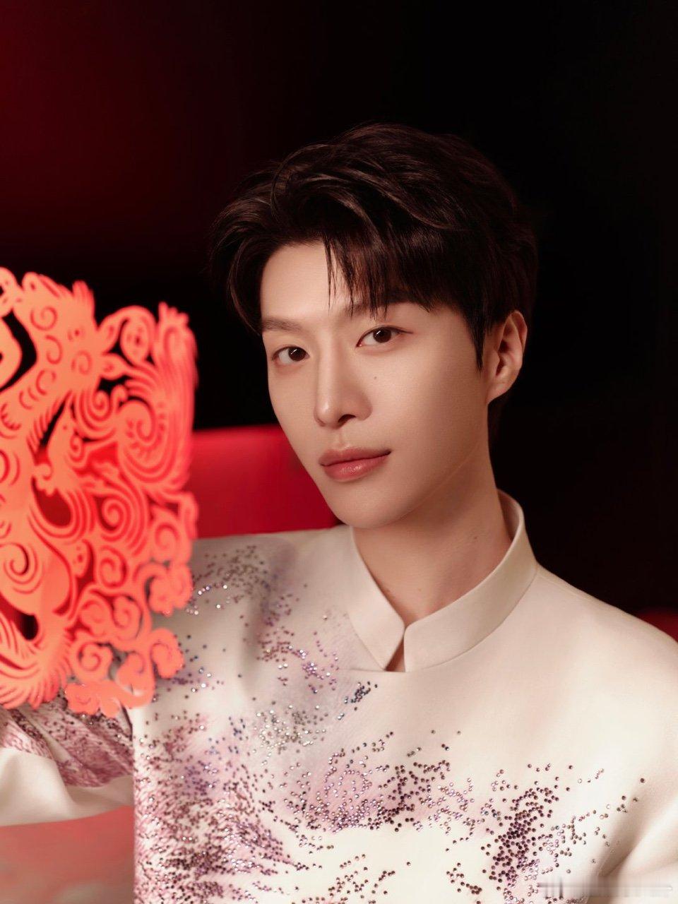 范丞丞山东人血脉觉醒 央妈这显眼包组合太绝了！黄子弘凡胡先煦王安宇范丞丞，小品即