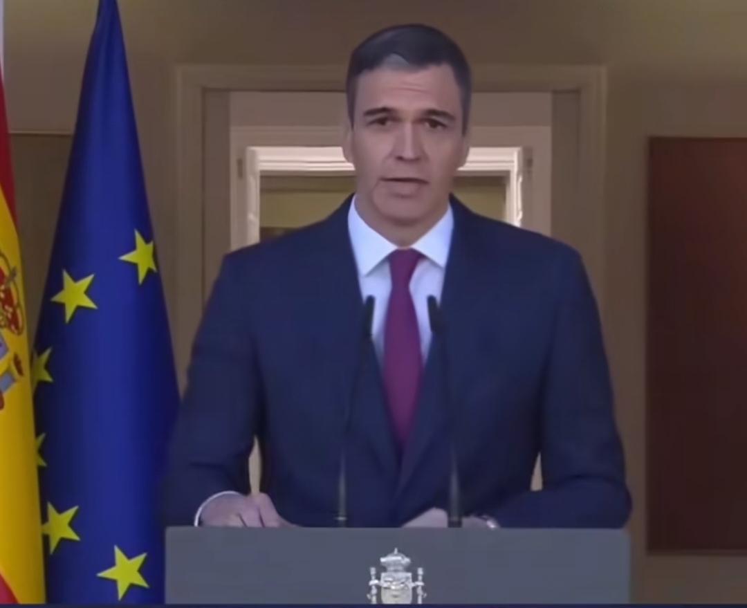 西班牙是最早出来反对美以袭击伊朗的欧洲国家。
     现在还不止反对，还用实际