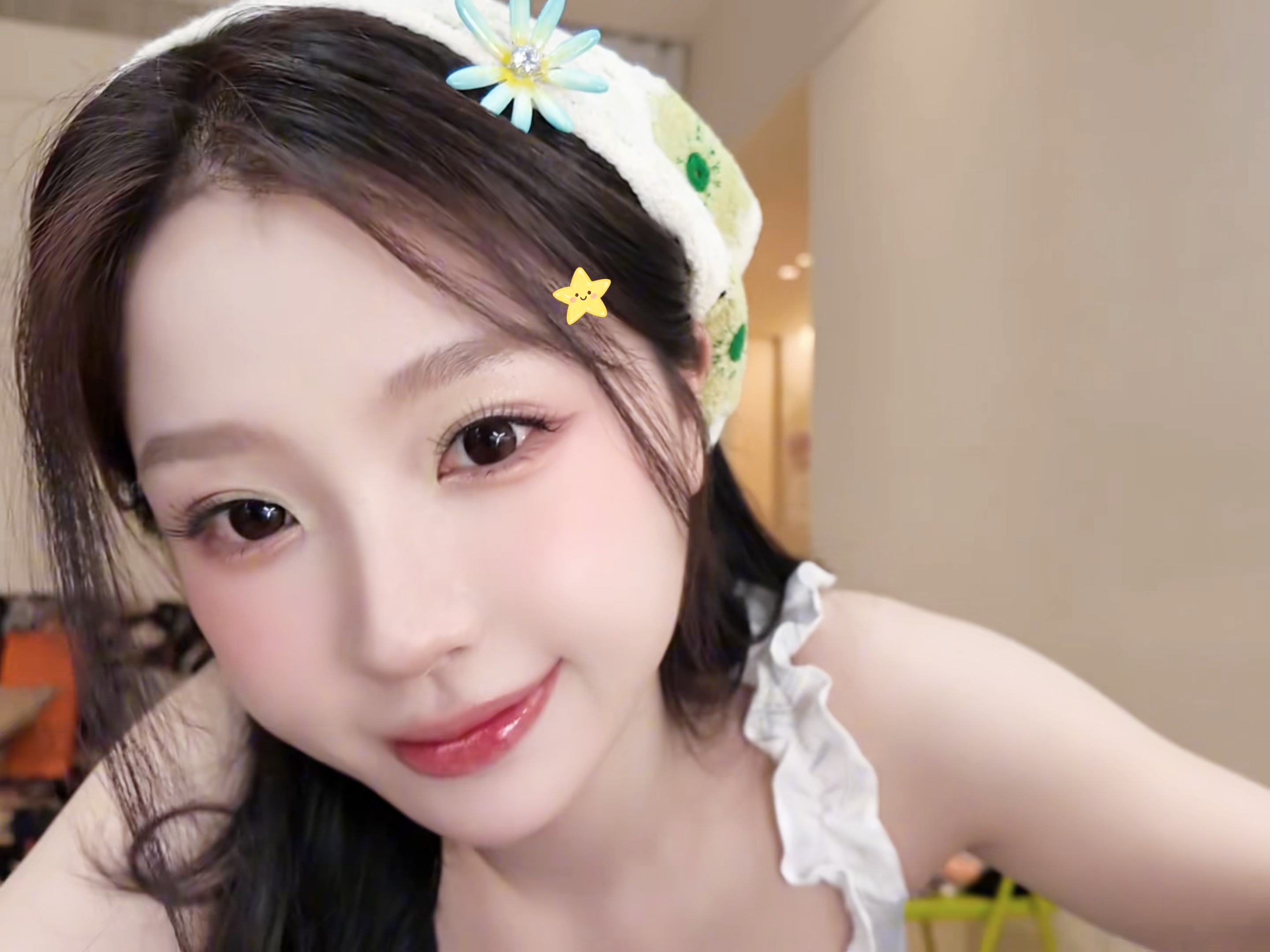 这完全是小宝宝🥺🤲🏻虞书欣
