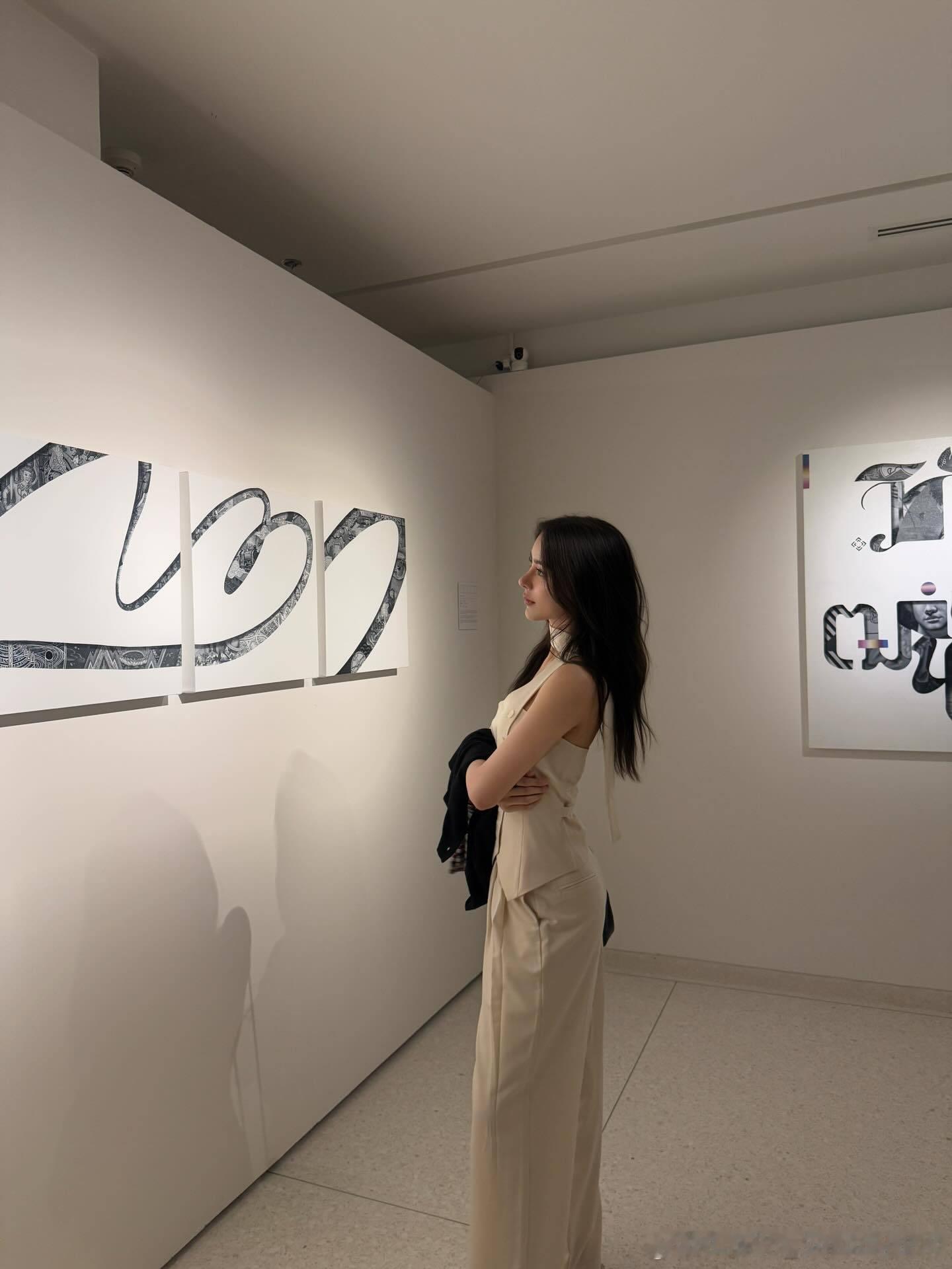 punpreedee  女鹅IG更新！昨天情人节很忙，和女朋友们过完👩和哥嫂姐