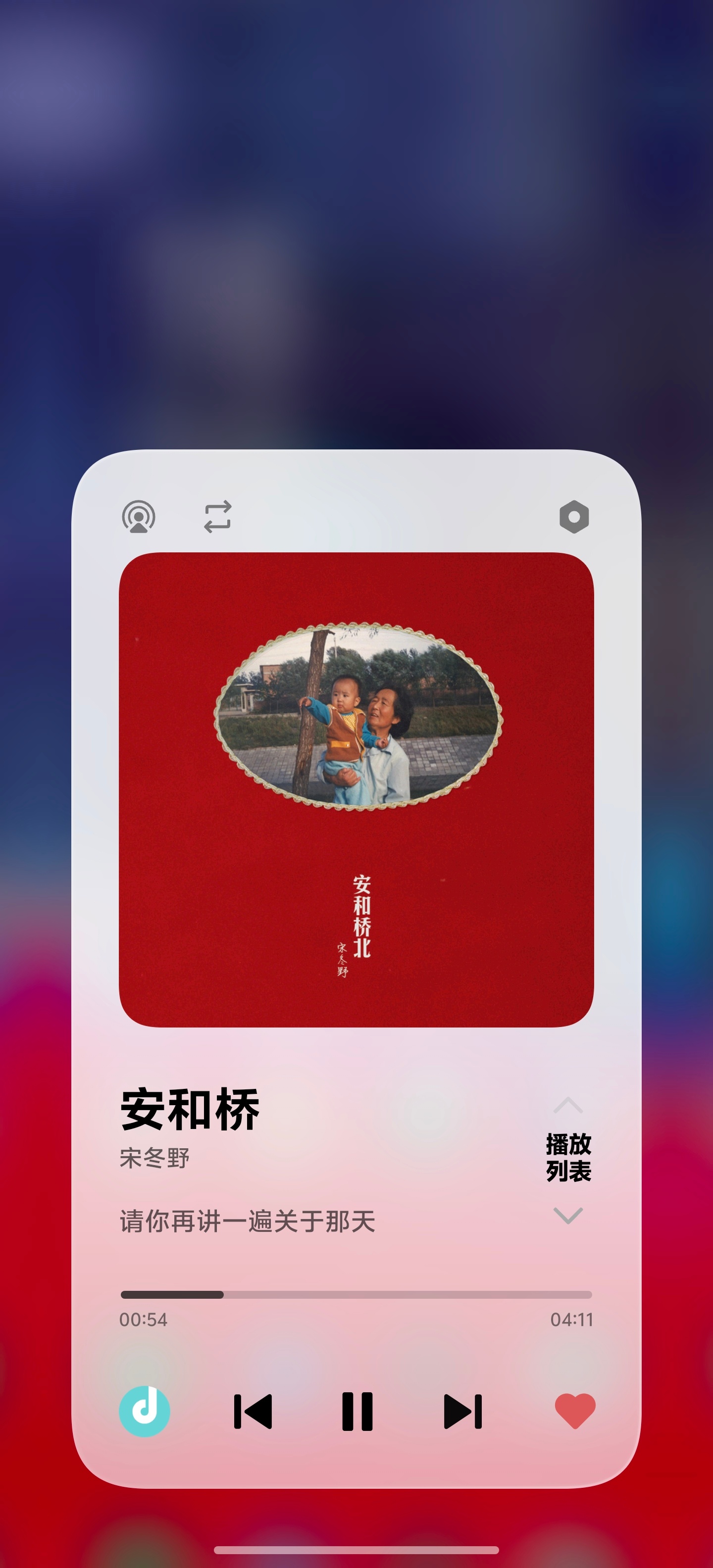 如果你拿到iQOO15 Ultra，我知道你第一时间是想酣畅淋漓的来一把游戏，但