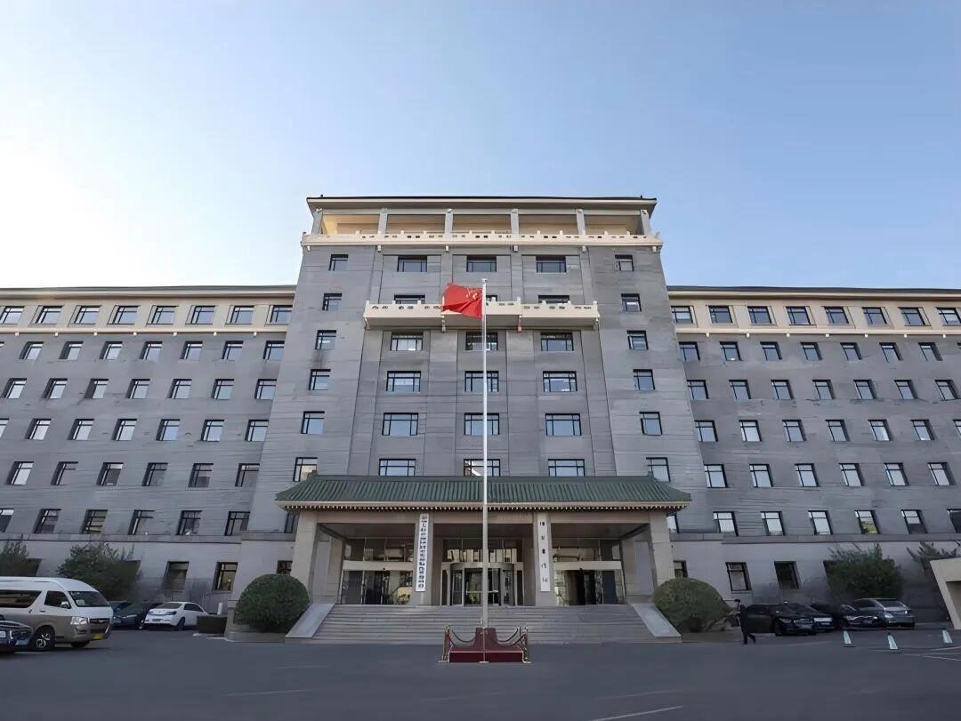 国家发展改革委民营局：召开有关民营企业和行业协会座谈会。围绕民营企业投资意向，会