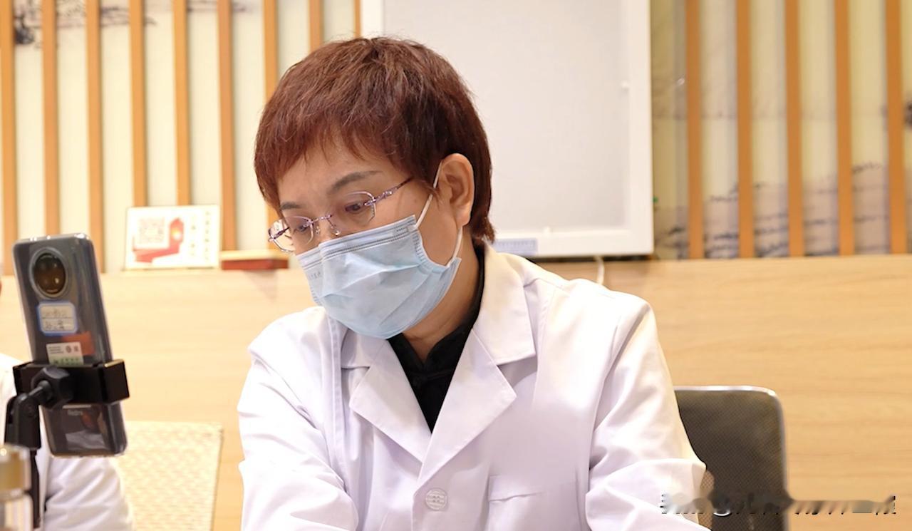 孩子经常生病，中医一个方法，脾胃好了，长胖4斤！

 
之前我接诊了一个孩子，他