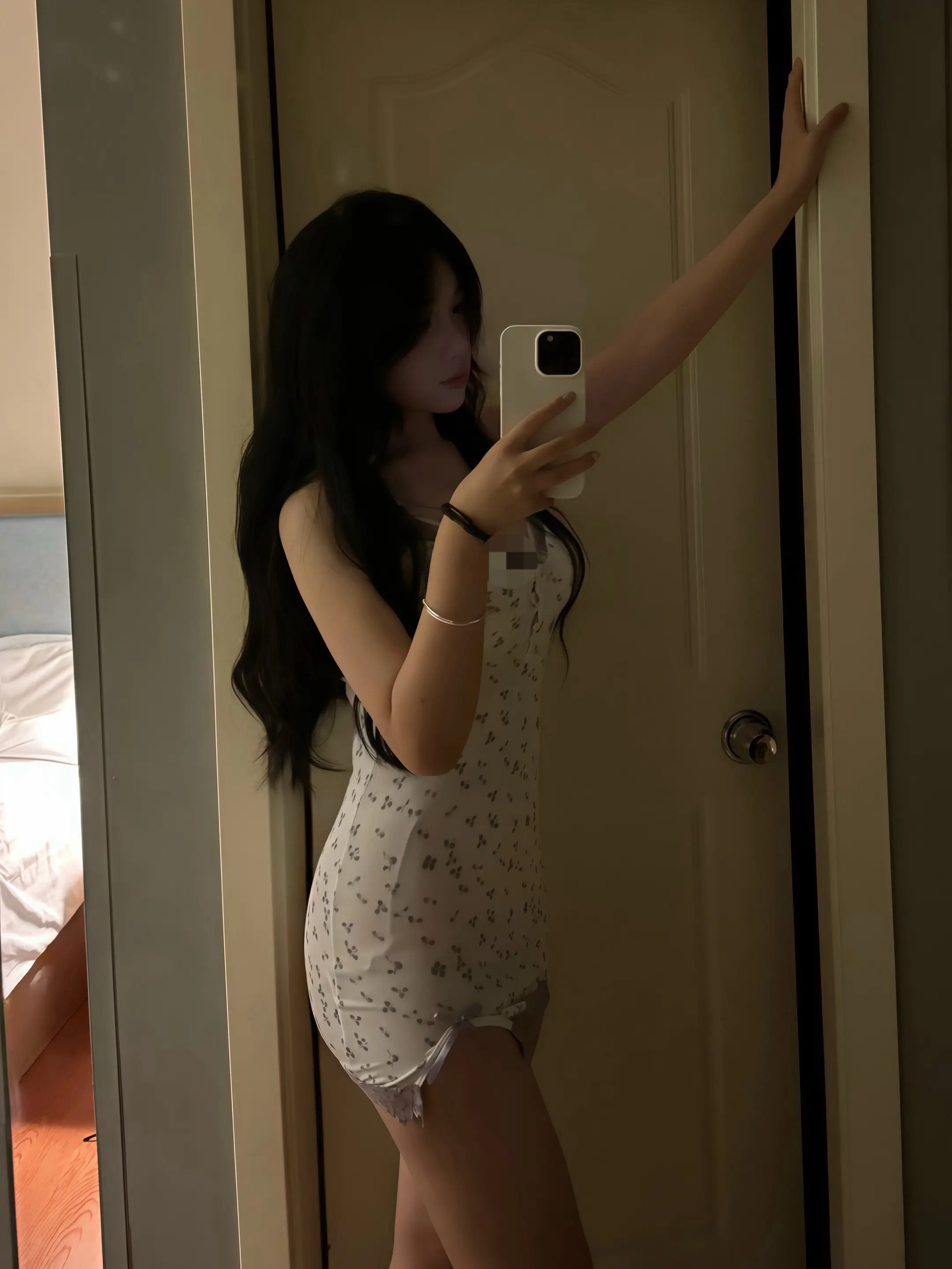 便秘是大肠的挽留 窜稀是屎的自由 尿是膀胱的眼泪 屁是肛门的叹息